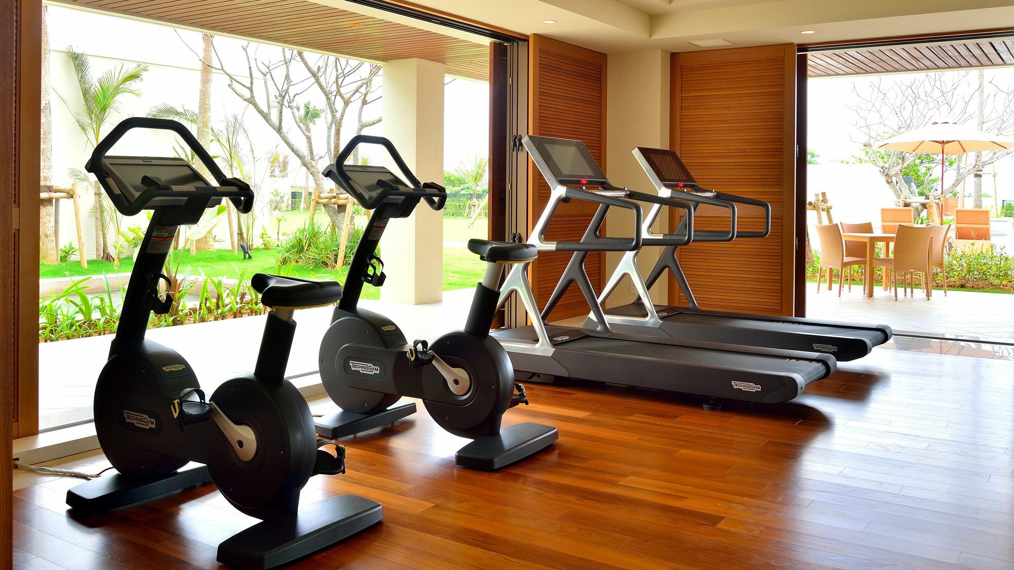 יומיטאן The Uza Terrace Beach Club Villas מראה חיצוני תמונה